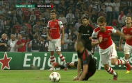 Video: Tình huống dẫn đến chiếc thẻ vàng thứ 2 của Ramsey vs Besiktas