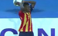 Video: Pha ném biên hài hước nhất mọi thời đại