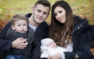 Wilshere chia tay bạn gái hơn hai tuổi