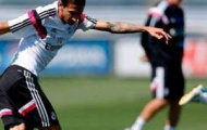 Video: Khoảnh khắc Angel di Maria biến Carles Puyol thành trò hề