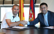Mascherano gia hạn hợp đồng 4 năm với Barcelona