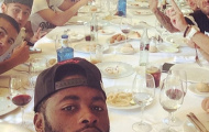 Enrique mở tiệc khao quân, chia tay Alex Song