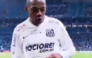 Video: Bàn thắng 'rùa' may mắn của Robinho