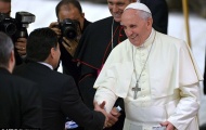 Chùm ảnh: Maradona lịch lãm diện kiến Giáo hoàng Francis