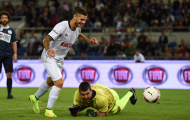 Mauro Icardi lập hat-trick đánh bại Scholus bằng một ván tennis