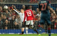 Video: Pha 'lốp' bóng 'kinh điển' của Danny Welbeck