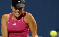 Video: Ivanovic bắt bài 'tuyệt chiêu' của Sharapova