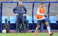 Robin Van Persie có nguy cơ phải ngồi dự bị