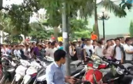 Video: NHM xếp hàng từ sớm mua vé trận U19 Việt Nam-U19 Nhật Bản