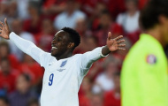 Gary Neville thắc mắc vì sao M.U bán Welbeck