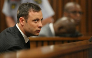 'Lưỡi dao chạy Oscar Pistorius được phép đua trở lại