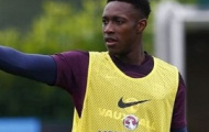 Video: Danny Welbeck lốp bóng trúng cột dọc (Arsenal v Man City)