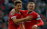 Rooney đuổi kịp thành tích ghi bàn của Henry