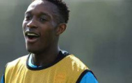 Sanchez lạnh lùng, Welbeck hớn hở chuẩn bị cho trận mở màn Champions League