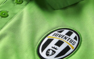 Chùm ảnh: Hai mẫu áo sân đấu cúp sân khách của Juventus