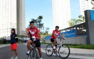 Cầu thủ Olympic Việt Nam vật vã vì wifi, điện thoại