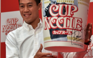 Kei Nishikori lên ảnh...tô mì