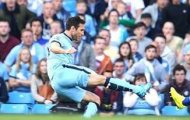 Fan Chelsea chết lặng nhìn Lampard xé lưới Courtois