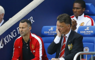Carragher: M.U yếu vì Van Gaal