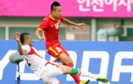 Video: Vũ Minh Tuấn giúp Olympic Việt Nam đánh bại Olympic Kyrgyzstan