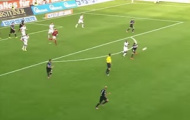Video: Thomas Vermaelen ghi bàn trong trận đấu với U19 Indonesia