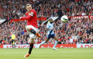 Rooney vượt Thierry Henry và chiếu bí Man Utd