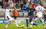 Guardiola 'tự sướng' ngoài phố Moscow