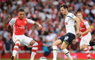 Video: Xem Alex Oxlade-Chamberlain làm khổ hàng thủ Tottenham