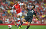 HLV Wenger đã tìm được một Ashley Cole mới