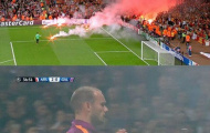 Sneijder van xin CĐV Galatasaray ngừng ném pháo
