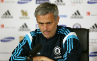 Mourinho bất ngờ hạ mình trước Arsenal