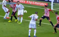 Nghi án: Ronaldo bắt chước Messi ghi bàn bằng tay điệu nghệ