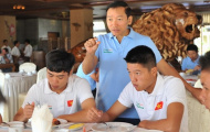 Bữa sáng hàng trăm món của U19 Việt Nam