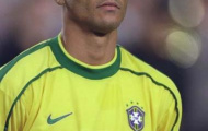Video: Huyền thoại cánh phải của Brazil - Cafu