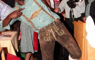 Usain Bolt quậy tưng bừng ở lễ hội bia Oktoberfest