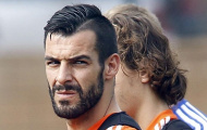 Tái phát chấn thương, Negredo vẫn chưa thể ra mắt Valencia