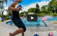 Video: Ronaldinho sút bóng trúng đầu dân thường