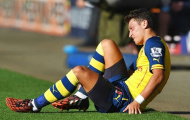 Nóng! Mesut Oezil dính chấn thương đến hết năm