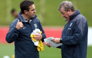 Sol Campbell muốn giành chỗ của Gary Neville ở tuyển Anh