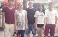 Gia đình cầu thủ U19 Việt Nam tới Yangon cổ vũ con thi đấu