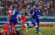 Vừa tỏa sáng trong màu áo Italia, Pelle đã quay lại chỉ trích Prandelli