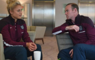 Rooney 'mê mẩn' các cô gái tuyển nữ Tam sư