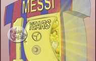 Ảnh chế: Messi có hòm kho báu đầy thành tích sau 10 năm