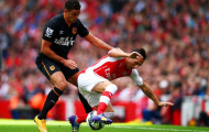 Khi Wenger bất lực, Hull cũng mạnh như Chelsea