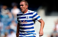 Trung vệ của QPR lập kỷ lục phản lưới nhà ở Premier League