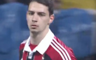 Video: AC Milan chúc mừng sinh nhật Mattia De Sciglio