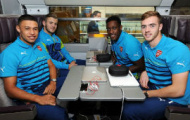 Chùm ảnh: Các ngôi sao Arsenal hí hửng bắt tàu đi Anderlecht