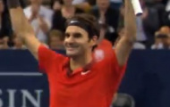 Video: Federer làm gì trong giây phút nâng cúp ở Basel?