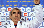 Nhàn rỗi, Raymond Domenech gây chiến Jose Mourinho
