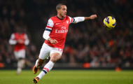 Chưa cần thi đấu, Walcott vẫn được Arsenal thưởng lớn